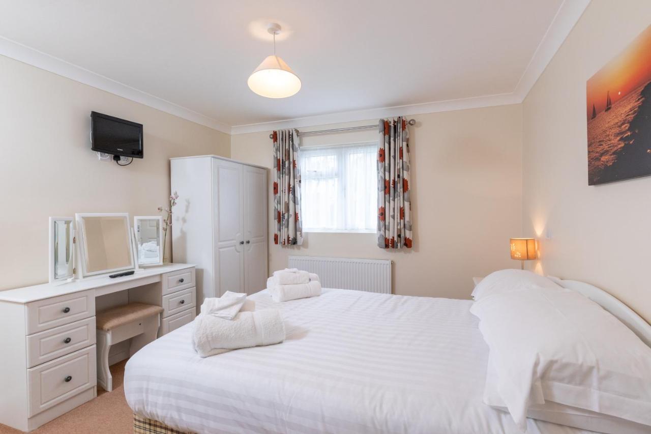 Atlantic Bays Holiday Park Saint Ervan Buitenkant foto