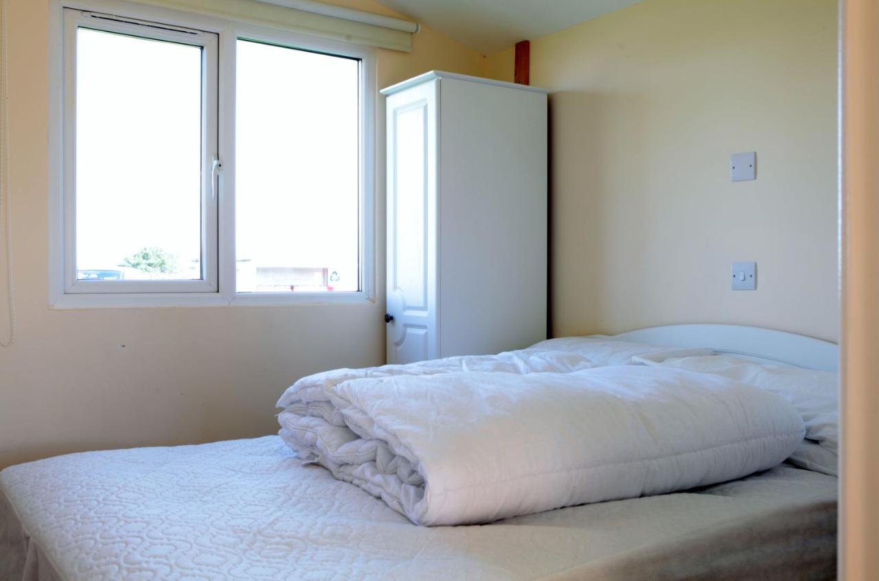 Atlantic Bays Holiday Park Saint Ervan Buitenkant foto