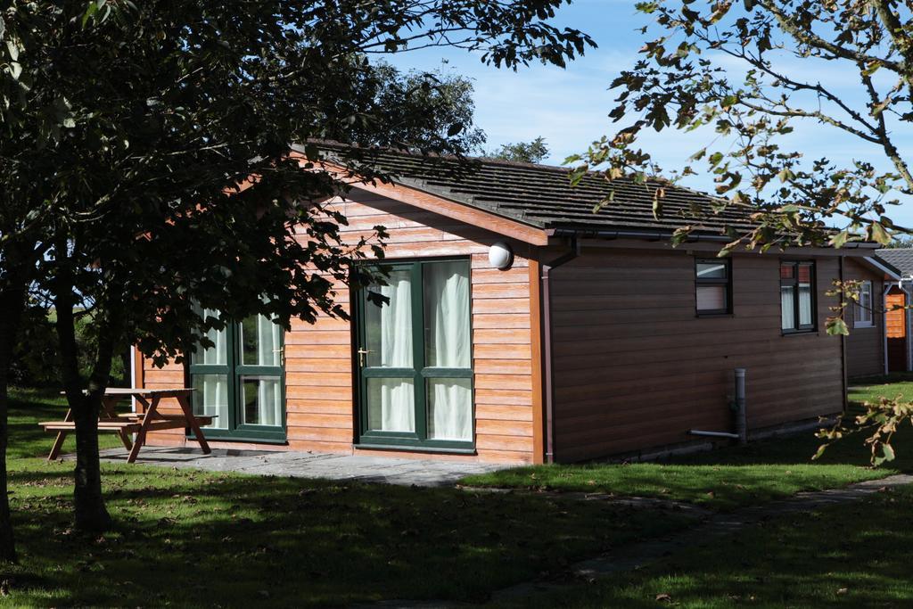 Atlantic Bays Holiday Park Saint Ervan Buitenkant foto