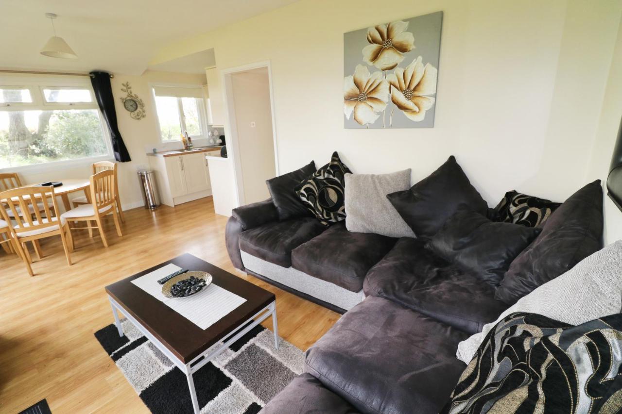Atlantic Bays Holiday Park Saint Ervan Buitenkant foto