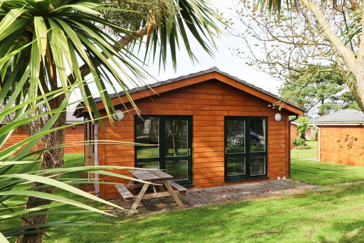 Atlantic Bays Holiday Park Saint Ervan Buitenkant foto